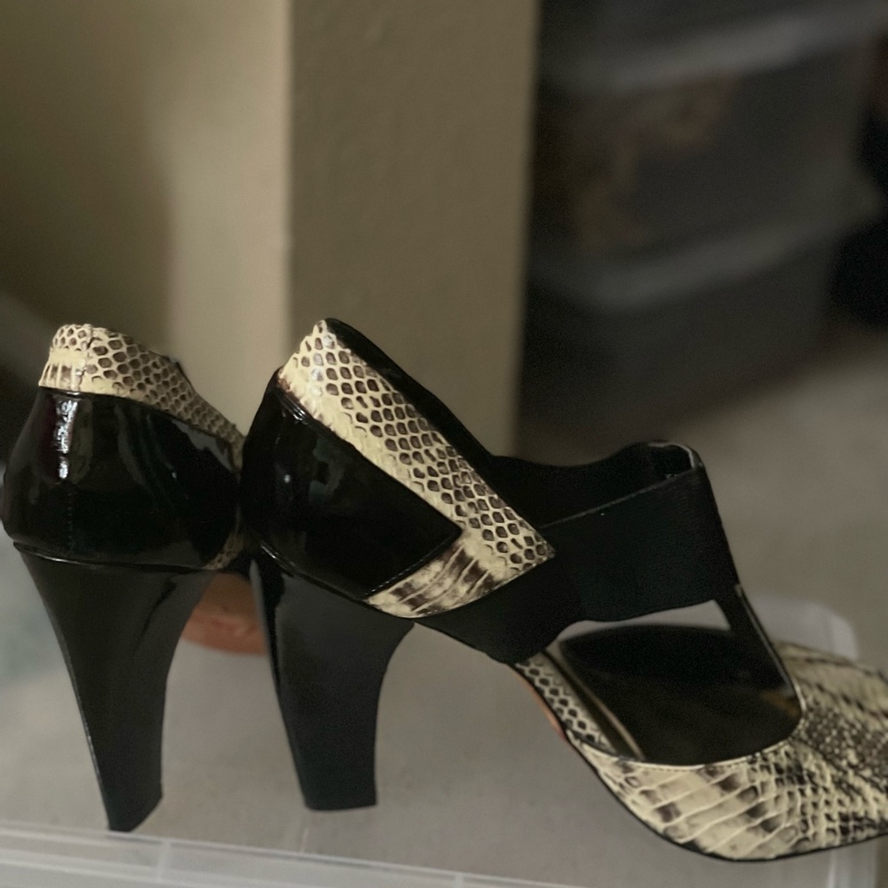Vince Camuto open toe heels